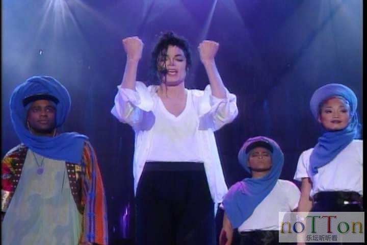 Michael Jackson-1992年罗马尼亚布加勒斯特危险演唱会 (4).JPG